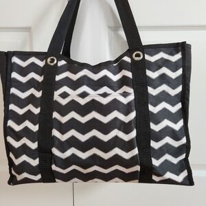 Thirty-one Large Tote Bag Chevron Black White Gray Pockets Zipper Closure Polyes